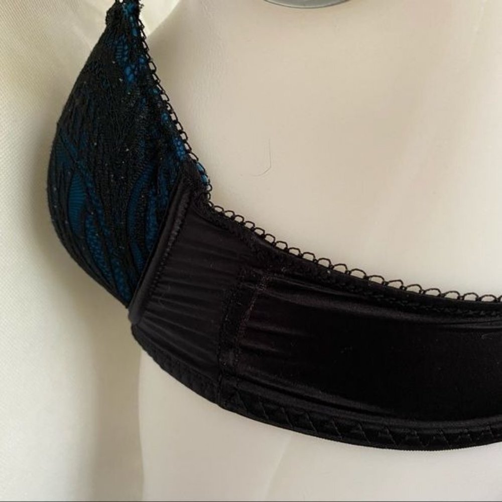 Frederick’s of Hollywood Lace Black and Teal Lace Bra Size 32D - Picture 7 of 8